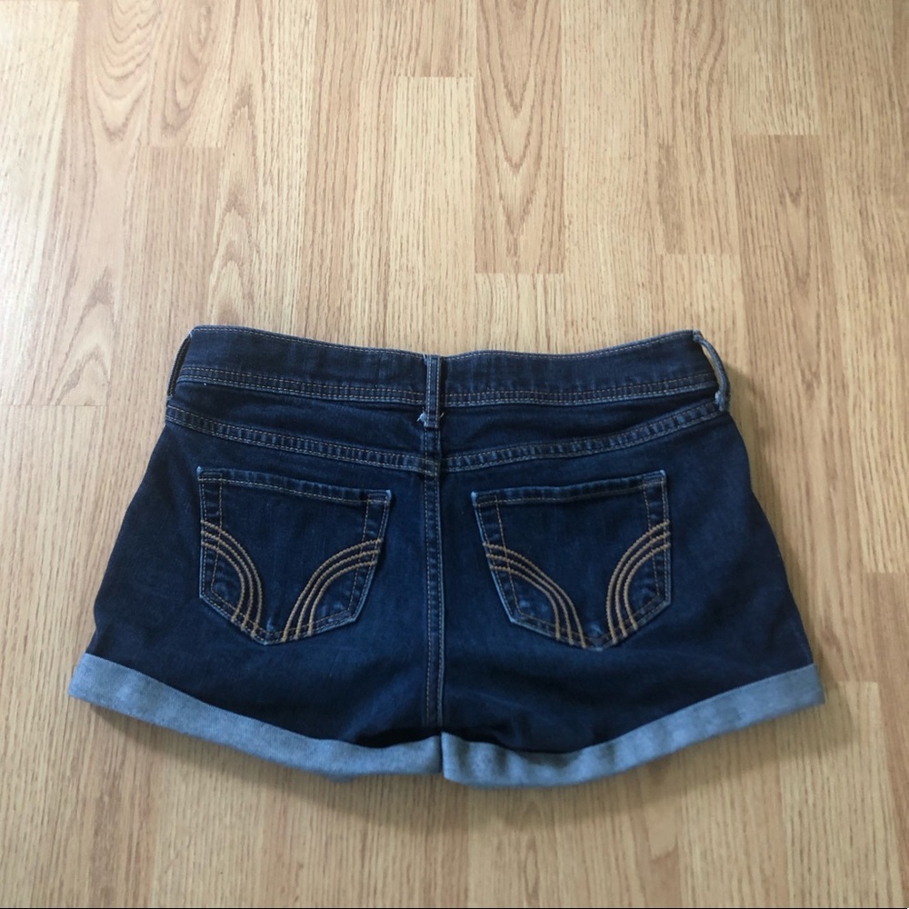 Hollister mid waisted jean shorts - Picture 2 of 3